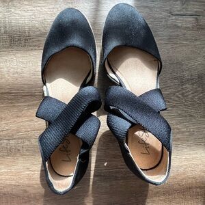 Black Wedge with Cross-Strap Design